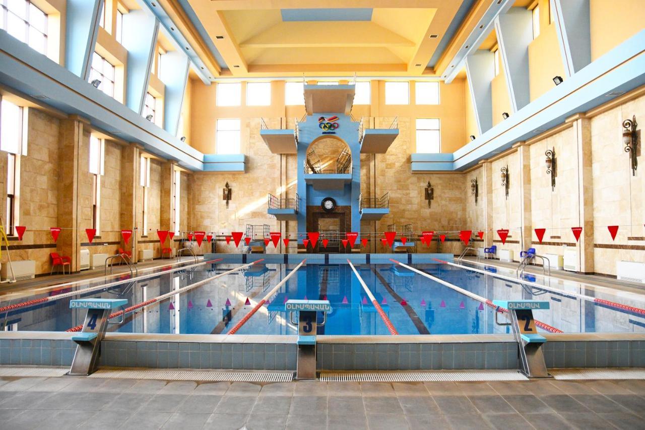 Olympavan Hotel Erevan Exterior foto