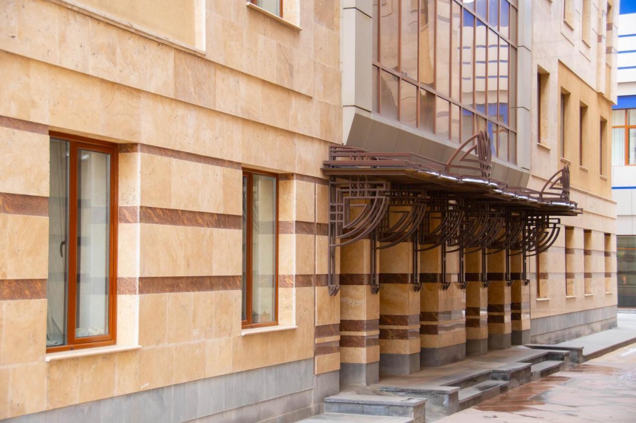 Olympavan Hotel Erevan Exterior foto