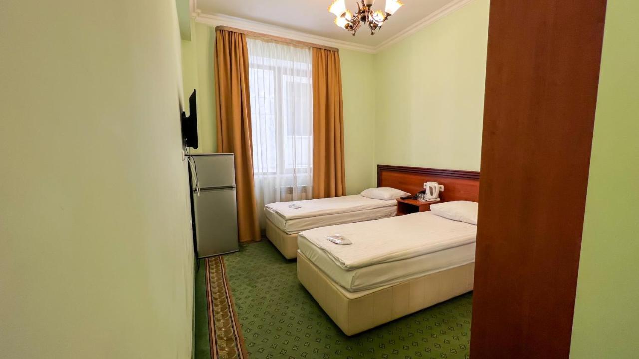 Olympavan Hotel Erevan Exterior foto